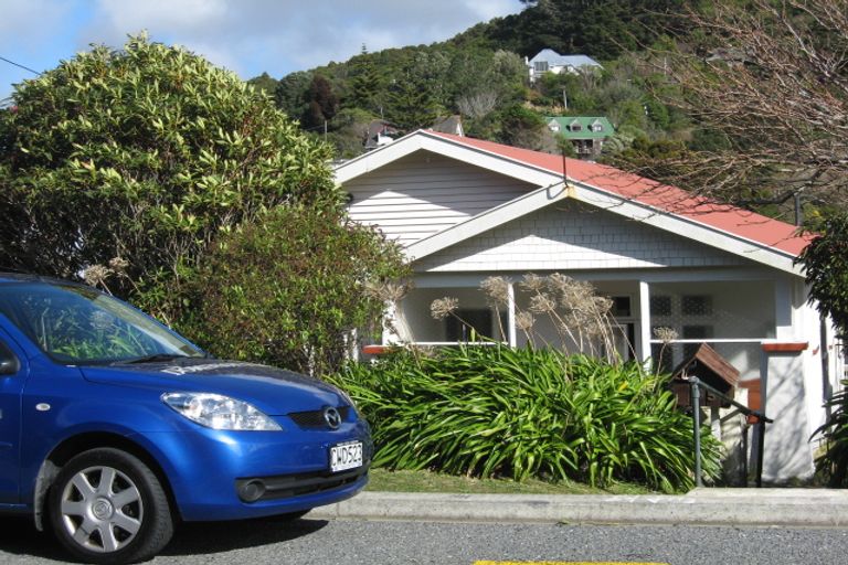Photo of property in 85 Parkvale Road, Karori, Wellington, 6012