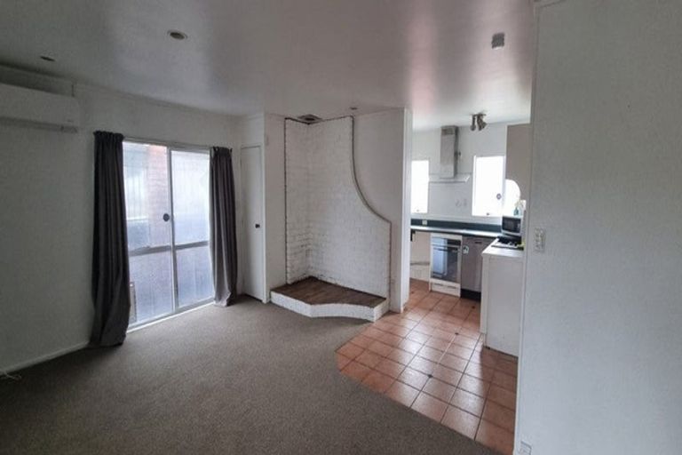 Photo of property in 100a Kawaha Point Road, Kawaha Point, Rotorua, 3010