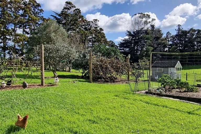 Photo of property in 270 Ireland Road, Waitoki, Kaukapakapa, 0871