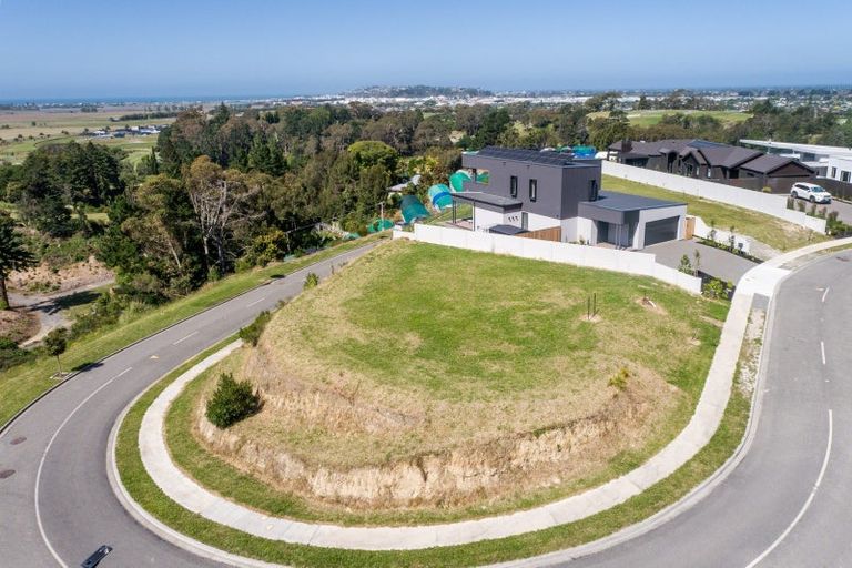 Photo of property in 97 Oak Road, Poraiti, Napier, 4112