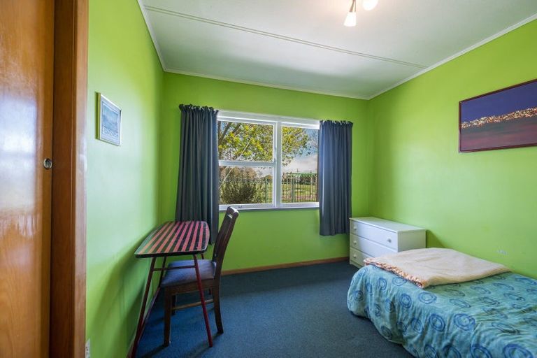 Photo of property in 283 Seaview Road, Stoke, Nelson, 7011