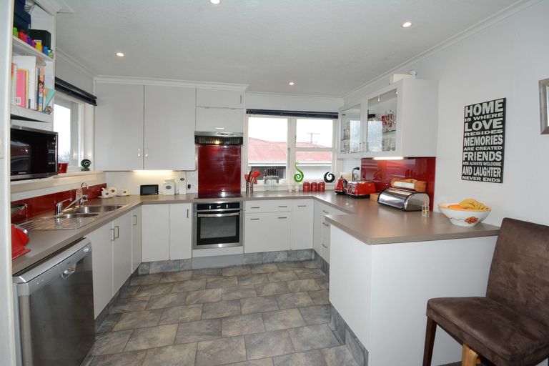 Photo of property in 39 Stephen Street, Halfway Bush, Dunedin, 9010