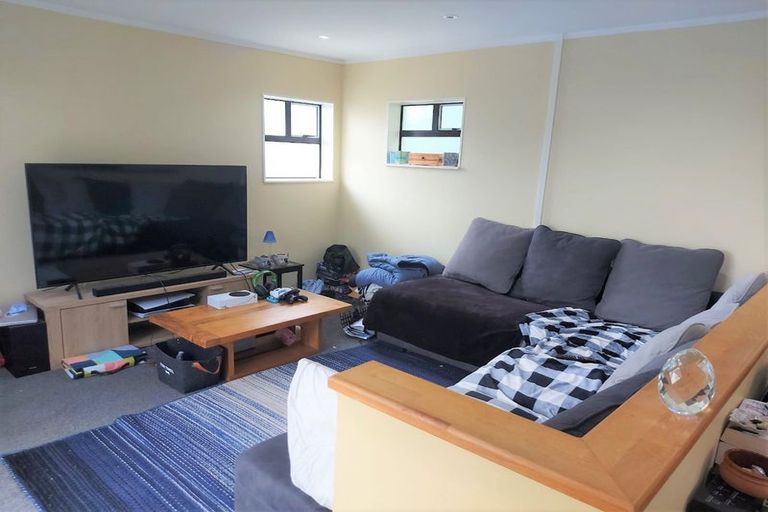 Photo of property in 1/54 Rajkot Terrace, Broadmeadows, Wellington, 6035