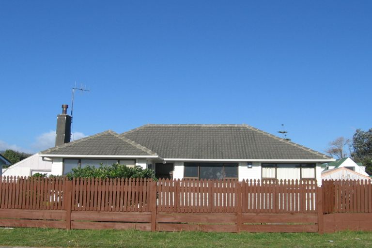 Photo of property in 46 Percival Road, Paraparaumu Beach, Paraparaumu, 5032