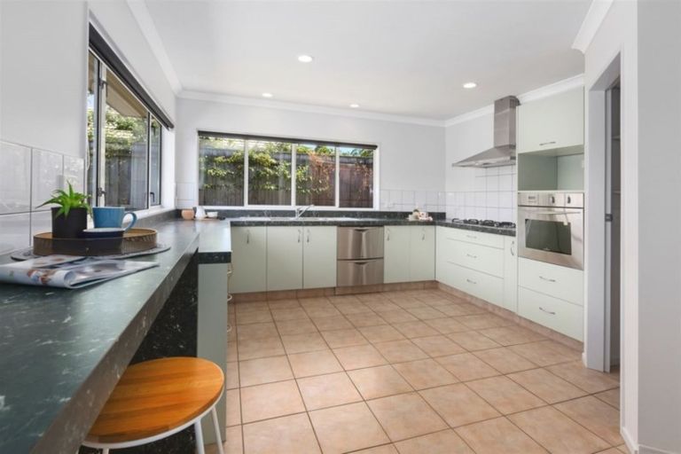 Photo of property in 17 Ashleigh Way, Waikanae Beach, Waikanae, 5036
