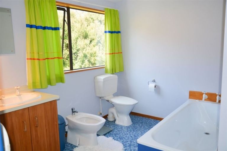 Photo of property in 459 Okuti Valley Road, Peraki, Little River, 7591