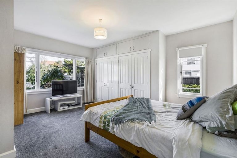 Photo of property in 15 Roa Road, Fendalton, Christchurch, 8041