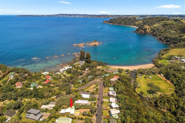 Photo of property in 39 Grand View Road, Leigh, 0985