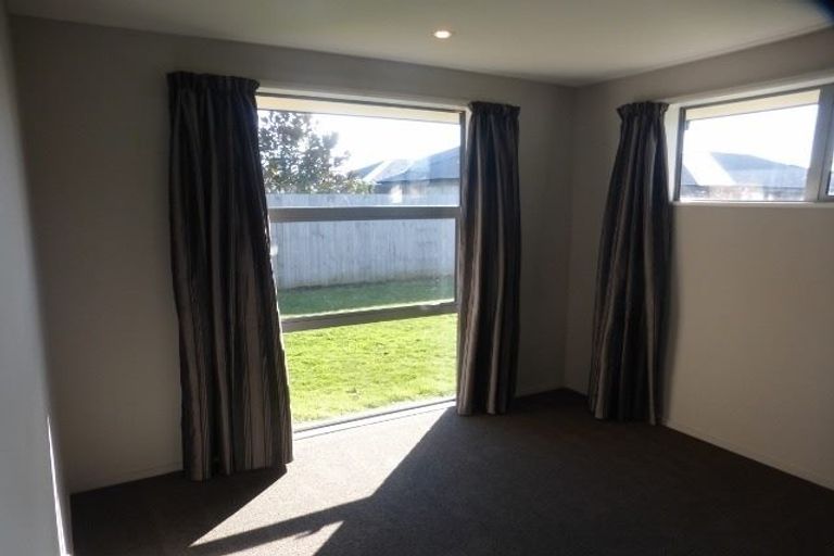 Photo of property in 92 Beaumont Drive, Rolleston, 7614