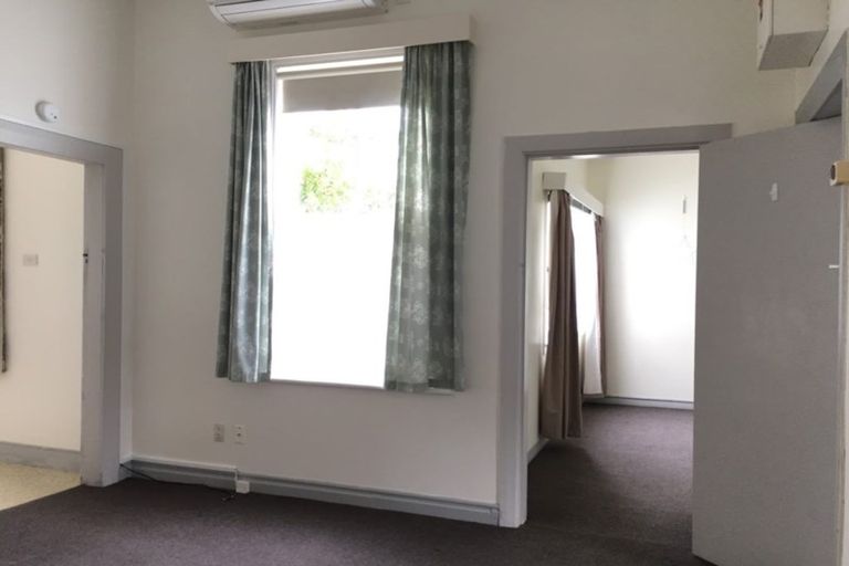 Photo of property in 18-20 Poplar Grove, Thorndon, Wellington, 6011