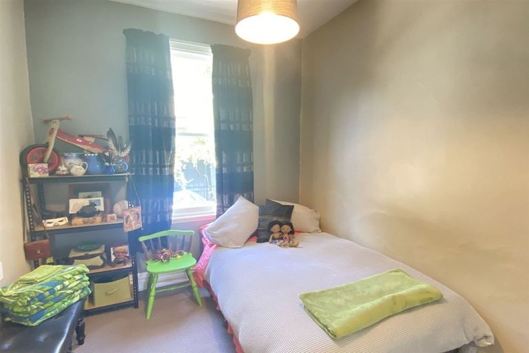 Photo of property in 2 Edward Avenue, Edgeware, Christchurch, 8013