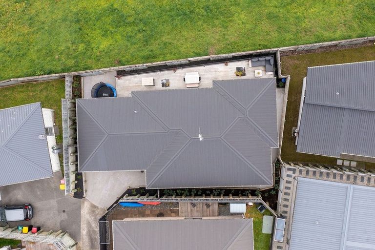 Photo of property in 32 Puhirake Crescent, Pyes Pa, Tauranga, 3112