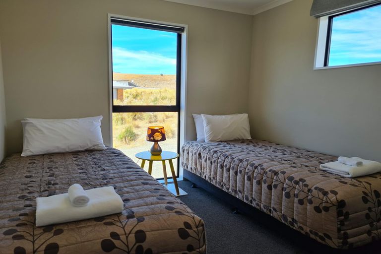 Photo of property in 6 Manning Place, Lake Tekapo, 7999