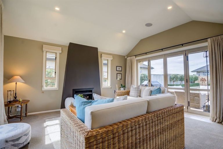 Photo of property in 14 The Peninsula, Huntington, Hamilton, 3210