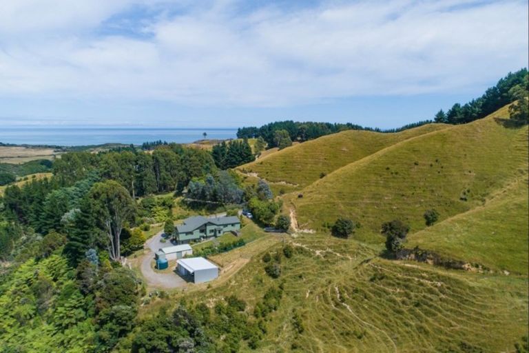 Photo of property in 111 Waterfall Road, Paraparaumu, 5032