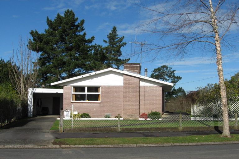 Photo of property in 32 Barrie Crescent, Silverdale, Hamilton, 3216