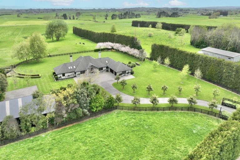 Photo of property in 195 Batty Road, Kingseat, Papakura, 2580