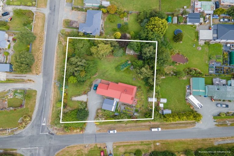 Photo of property in 39 Hill Road, Lumsden, 9730