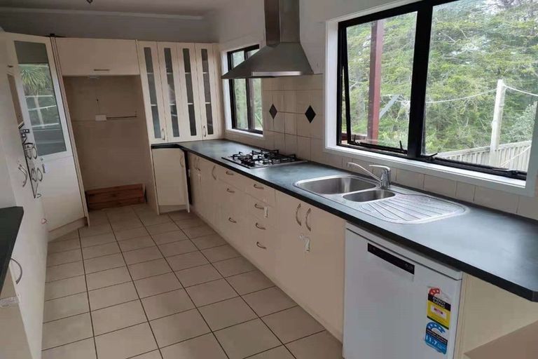 Photo of property in 15 Mona Vale, West Harbour, Auckland, 0618