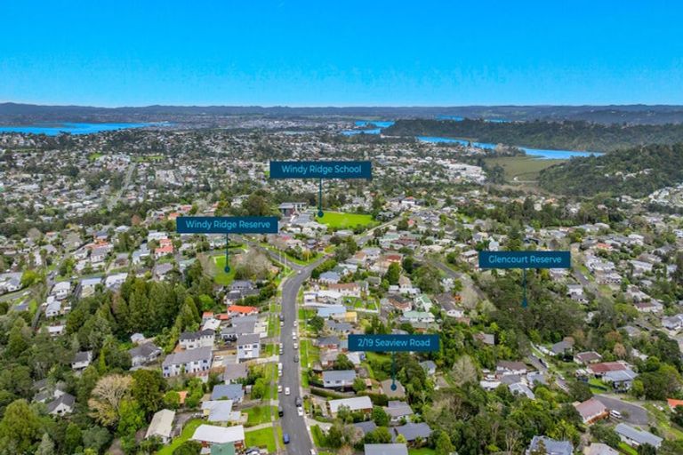 Photo of property in 2/19 Seaview Road, Glenfield, Auckland, 0629