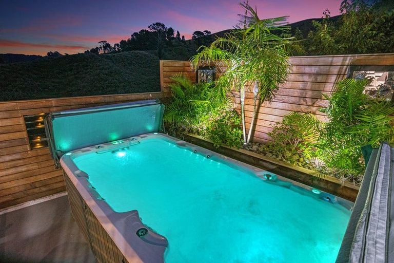 Photo of property in 35 Tohora View, Waihi Beach, 3611