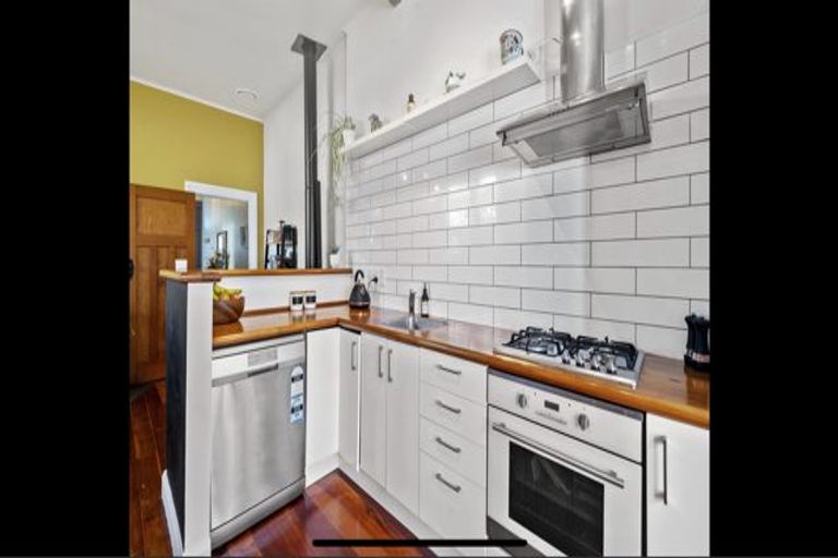 Photo of property in 80 Cuba Street, Petone, Lower Hutt, 5012