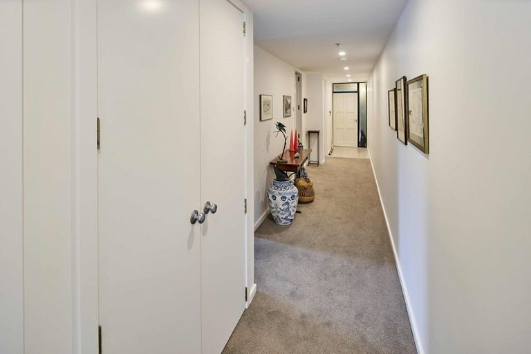 Photo of property in 5/318 Oriental Parade, Oriental Bay, Wellington, 6011