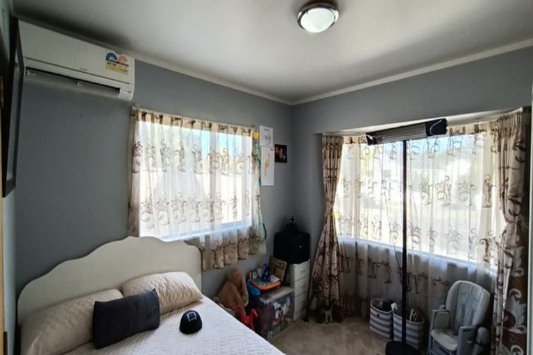 Photo of property in 58 Carnoustie Drive, Wattle Downs, Auckland, 2103