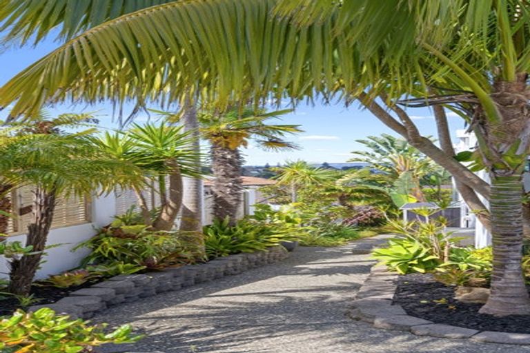 Photo of property in 47 The Ritz, Orewa, 0931