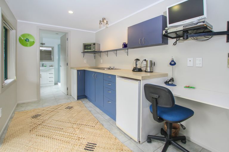 Photo of property in 8 Scoresby Street, Opua, 0200