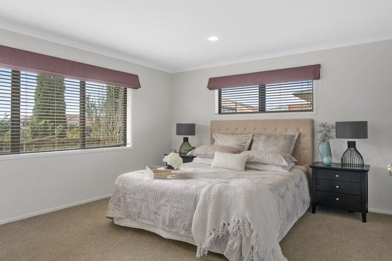 Photo of property in 52 Highfields Drive, Katikati, 3129