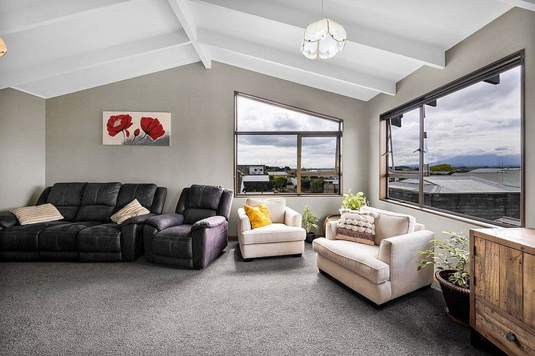 Photo of property in 7 Green Lane, Hawera, 4610