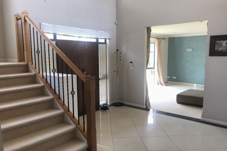 Photo of property in 132 Hugh Green Drive, Pinehill, Auckland, 0632