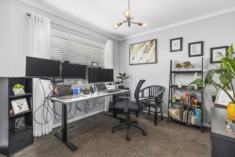 Photo of property in 148 Endeavour Drive, Whitby, Porirua, 5024