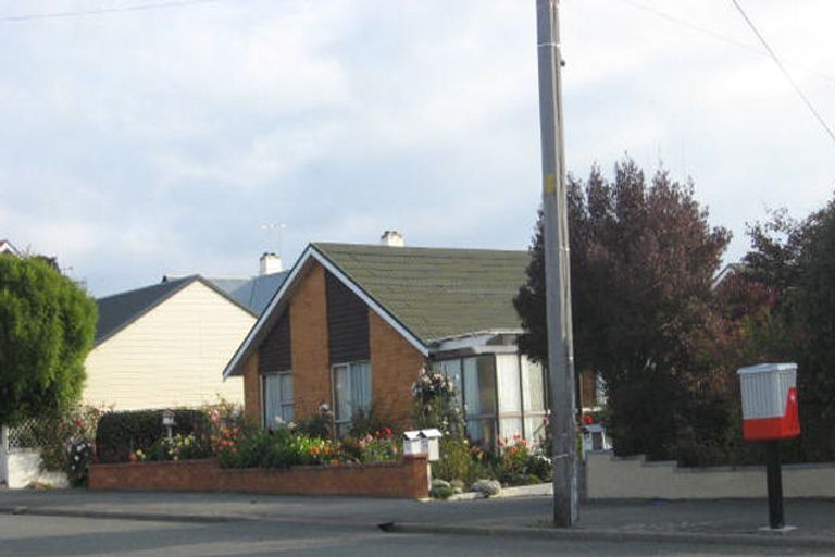 Photo of property in 15 Roxby Street, South Hill, Oamaru, 9400