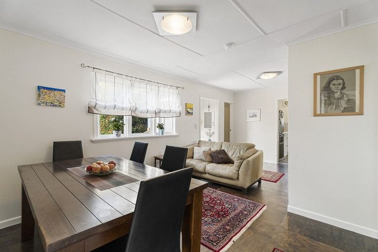 Photo of property in 13 Rimu Road, Stanmore Bay, Whangaparaoa, 0932