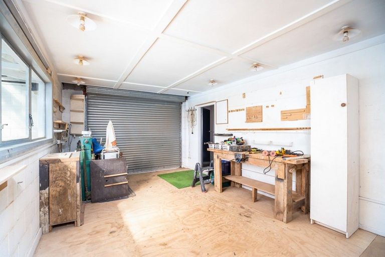 Photo of property in 8 Saint Ives Grove, Whalers Gate, New Plymouth, 4310