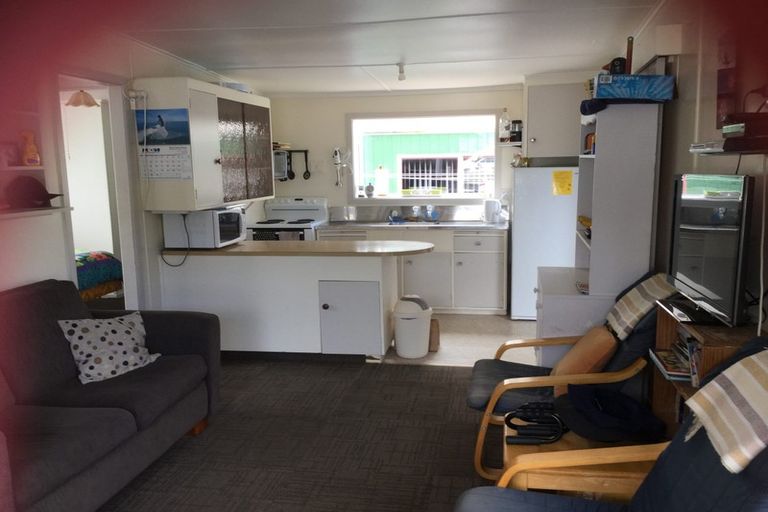 Photo of property in 1 First Avenue, Urenui, 4377
