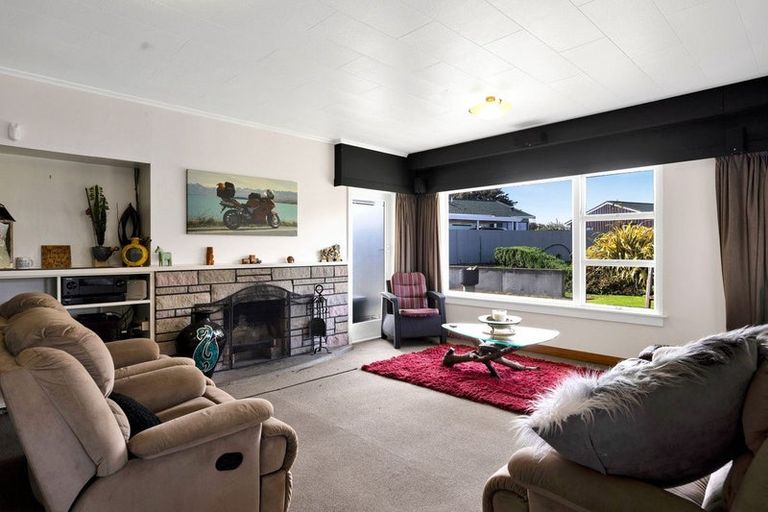 Photo of property in 52 Fairfield Road, Hawera, 4610