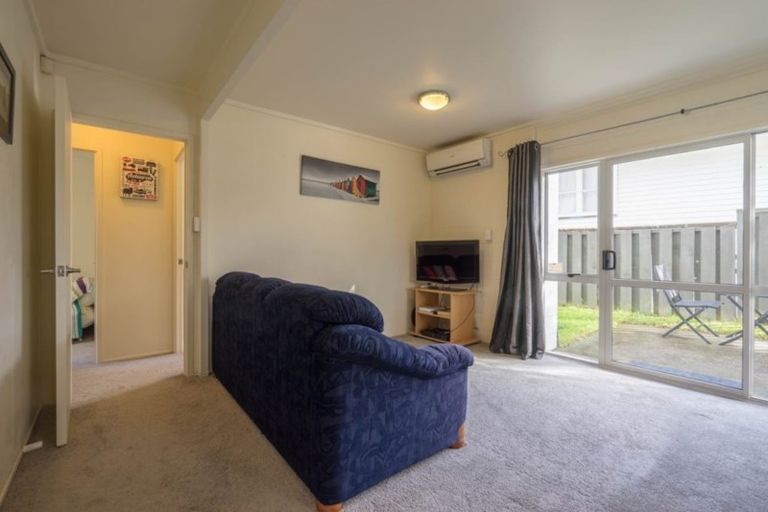Photo of property in 1/74 La Trobe Street, Pakuranga Heights, Auckland, 2010