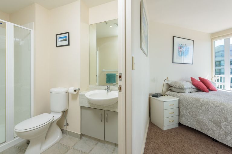 Photo of property in Beaumont Apartments, 52/12 Maunganui Road, Mount Maunganui, 3116