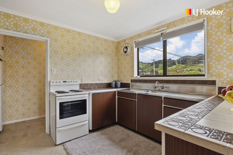 Photo of property in 19 District Road, Roseneath, Port Chalmers, 9023