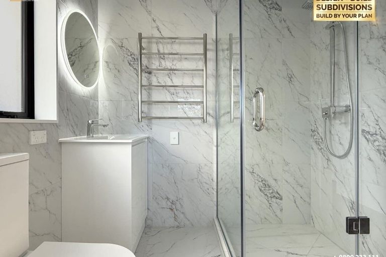 Photo of property in 260 Don Buck Road, Massey, Auckland, 0614