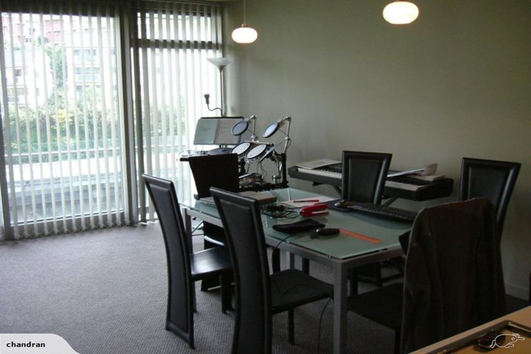 Photo of property in Montreaux Apartments, 4a/164 The Terrace, Wellington Central, Wellington, 6011