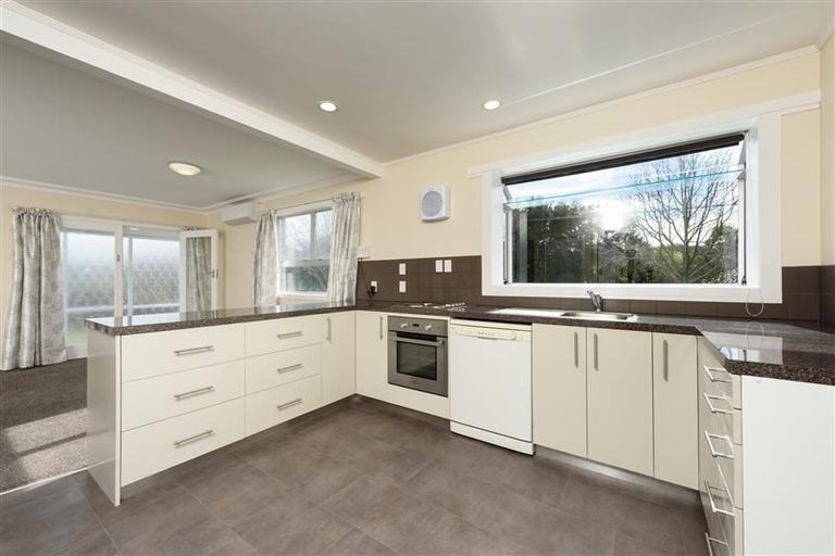 Photo of property in 294 Ngatai Road, Bellevue, Tauranga, 3110