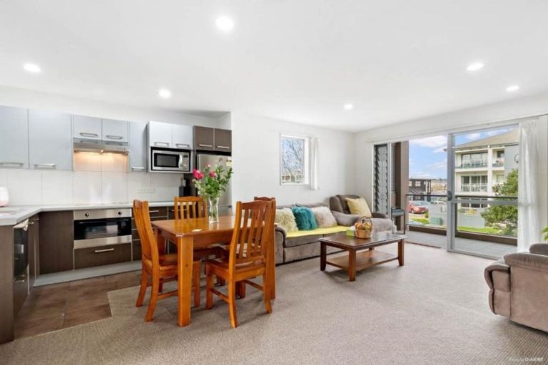 Photo of property in 100b Michael Jones Drive, Flat Bush, Auckland, 2019