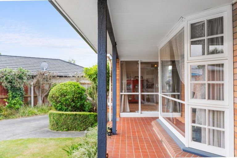 Photo of property in 8 Kirkdale Place, Avonhead, Christchurch, 8042