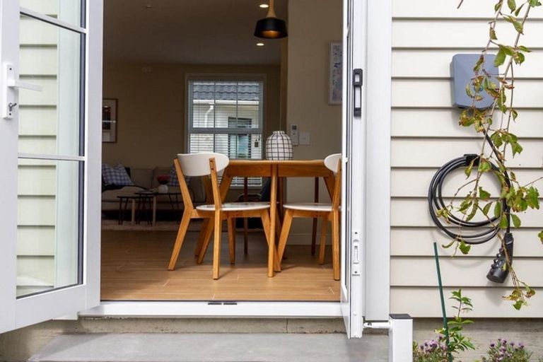 Photo of property in 1/22 Leitch Street, Somerfield, Christchurch, 8024