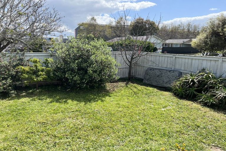 Photo of property in 67 Hyperion Drive, Randwick Park, Auckland, 2105