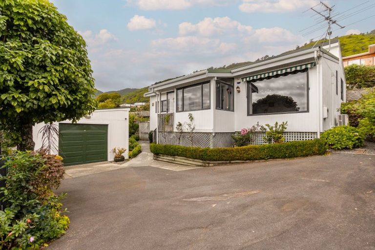 Photo of property in 117a Winara Avenue, Waikanae, 5036